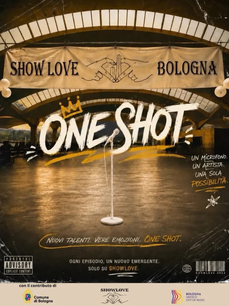 Locandina di ShowLove One Shot: un microfono su un palco illuminato